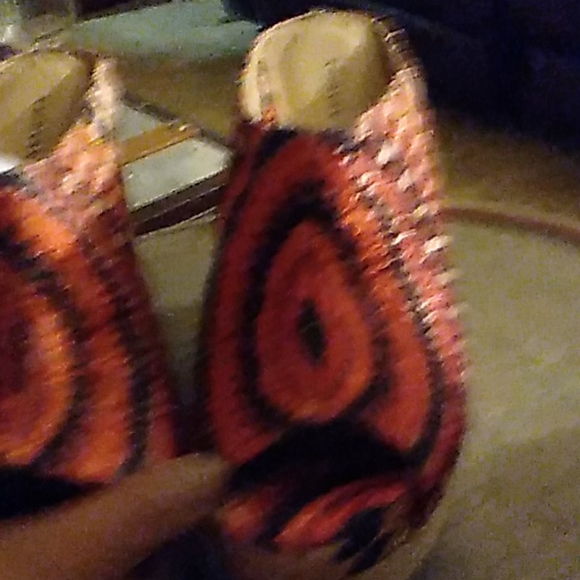 Shoes - Picture 2 of 3